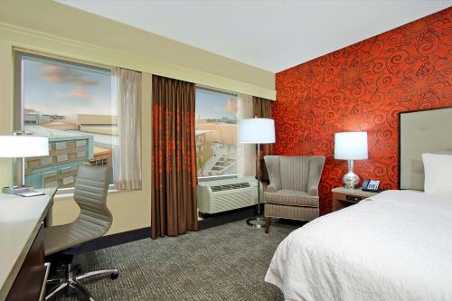 hampton inn and suites columbus downtown