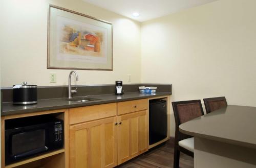 hampton inn and suites columbus downtown