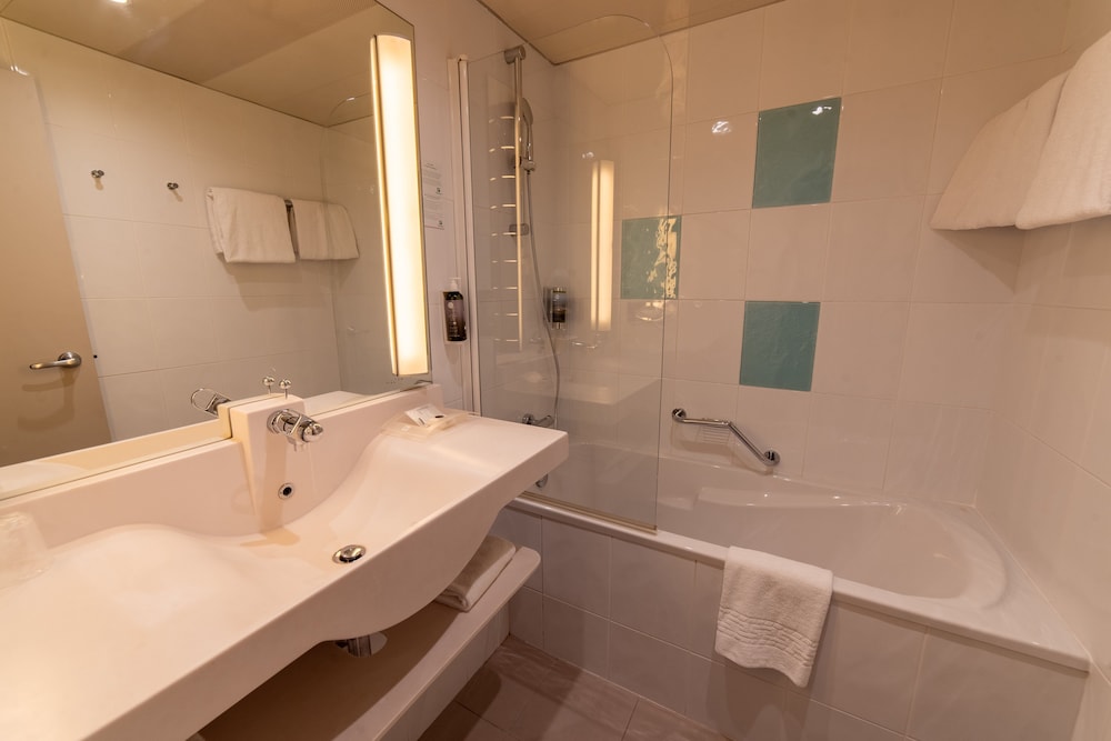 holiday inn lyon vaise by ihg