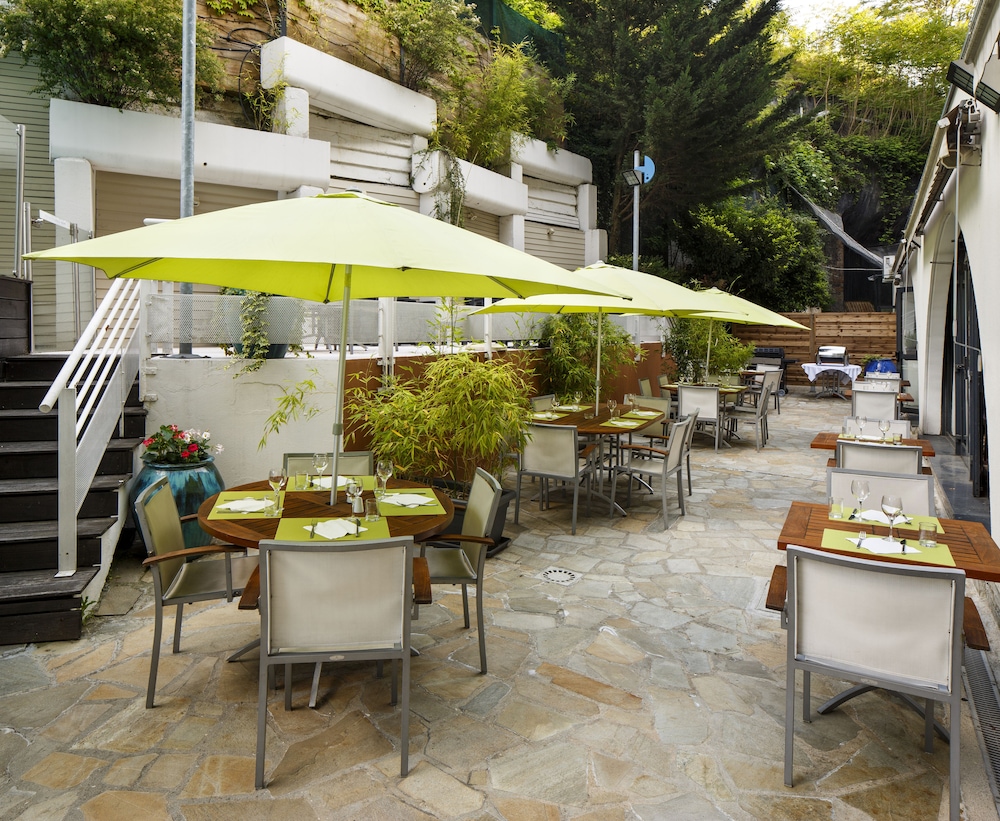 holiday inn lyon vaise by ihg