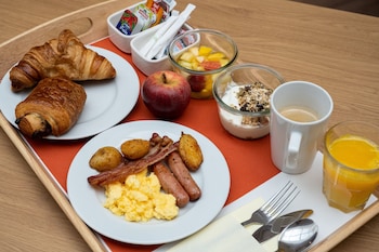 holiday inn lyon vaise by ihg