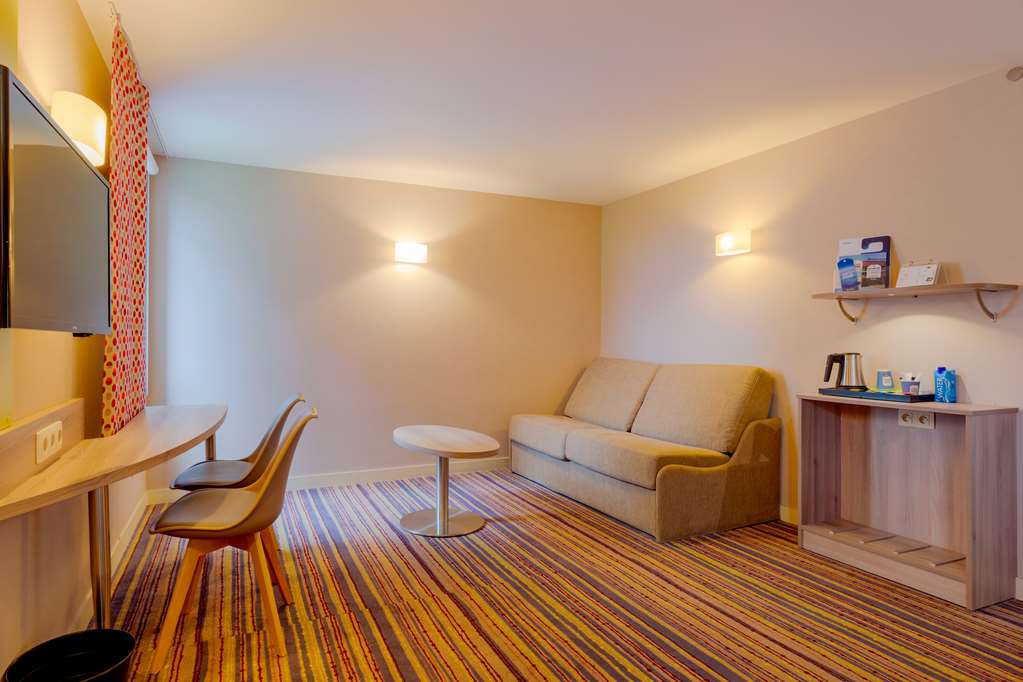 kyriad lyon est saint bonnet de mure