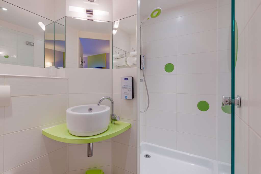 kyriad lyon est saint bonnet de mure