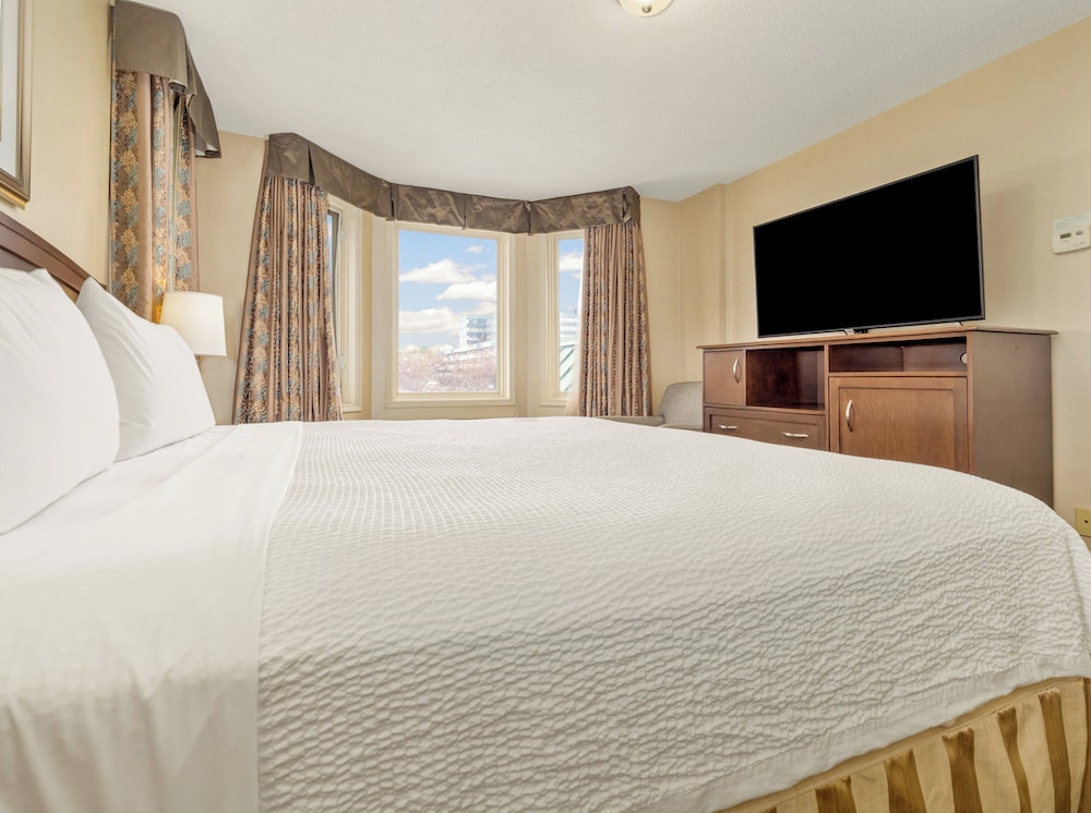 holiday inn conference center edmonton south by ihg