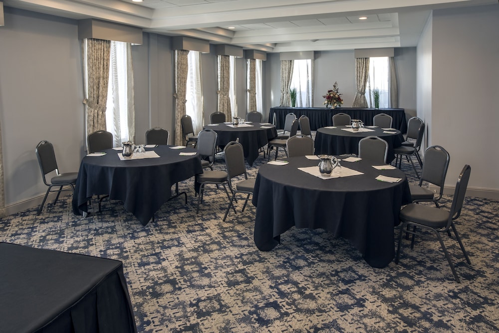 holiday inn conference center edmonton south by ihg