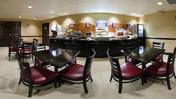 holiday inn express and suites columbus east reynoldsburg by ihg