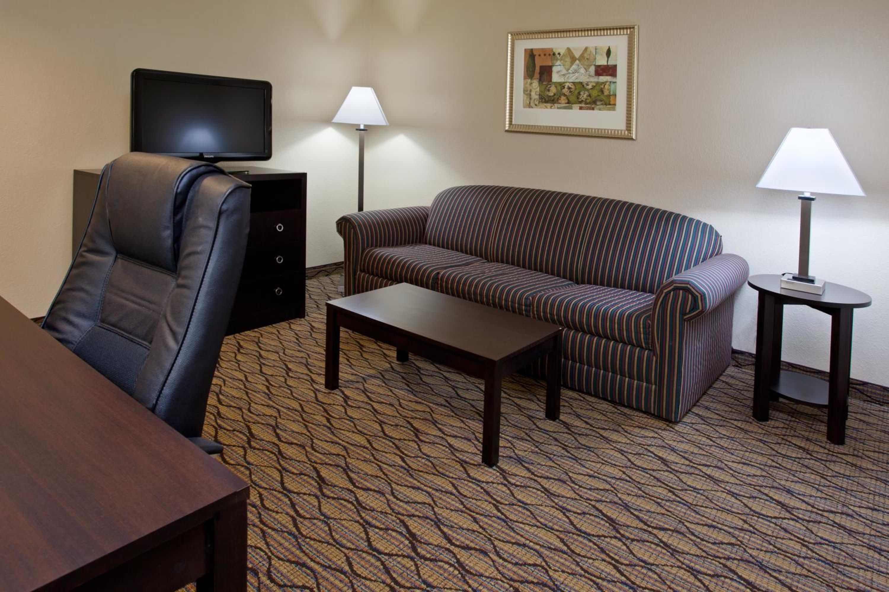 holiday inn express and suites columbus east reynoldsburg by ihg