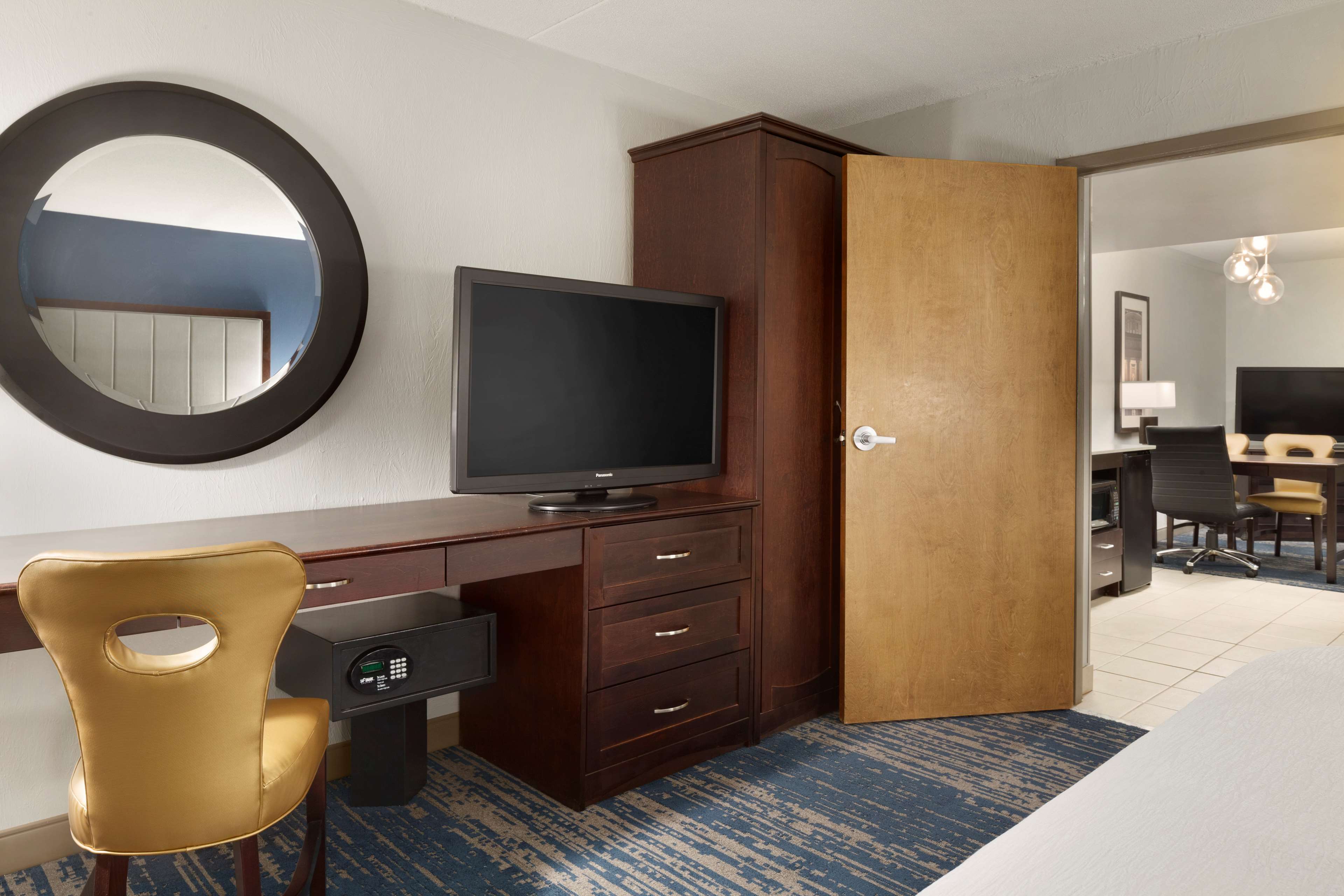 embassy suites by hilton columbus