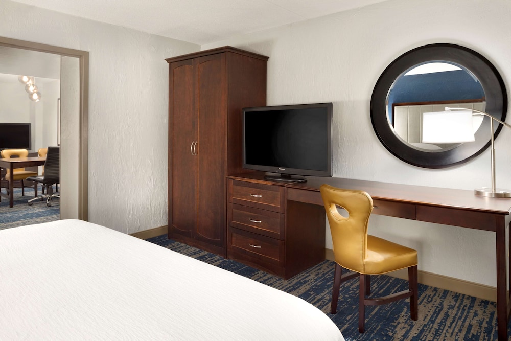 embassy suites by hilton columbus