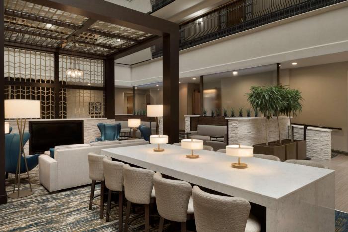 embassy suites by hilton columbus