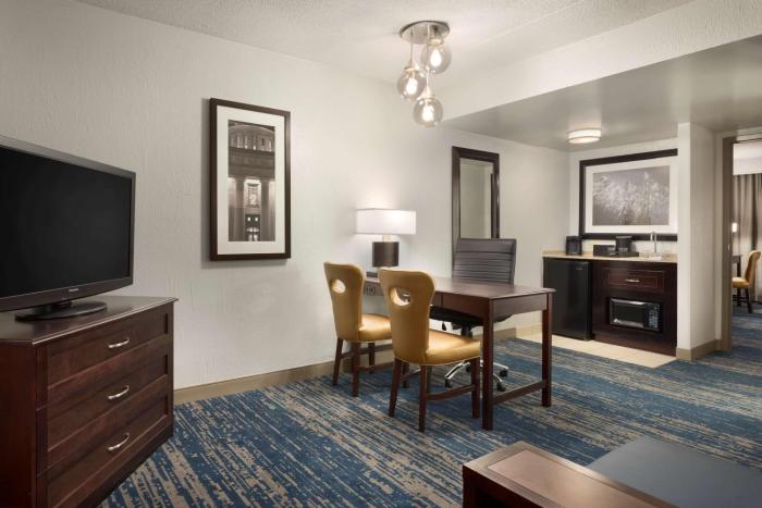 embassy suites by hilton columbus