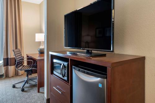 comfort suites columbus west hilliard
