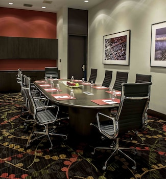 hilton toronto markham suites conference centre and spa