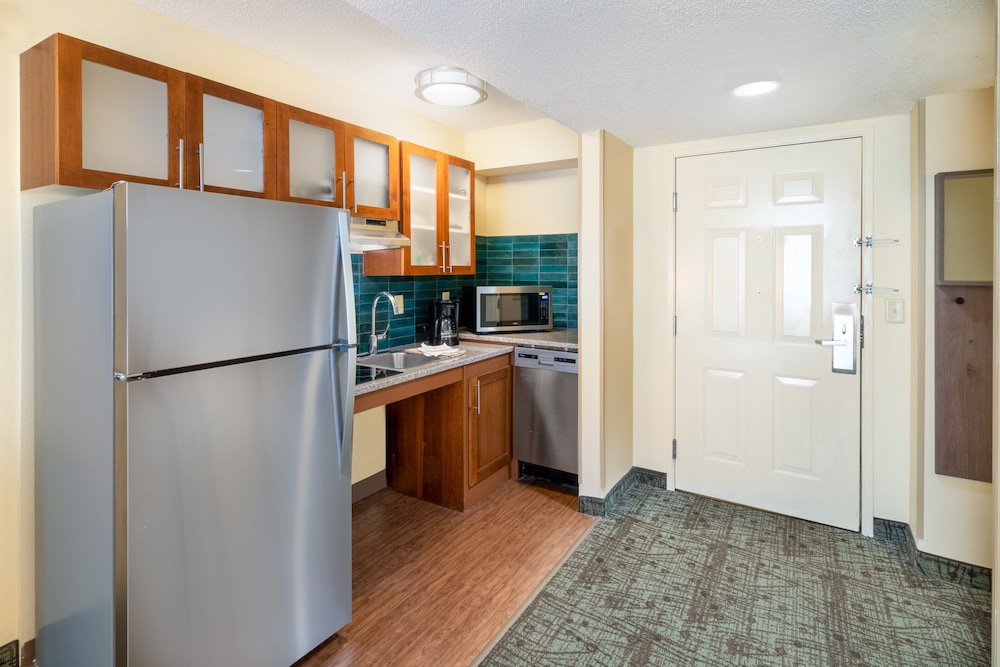 staybridge suites memphis poplar ave east by ihg