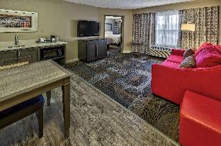 hampton inn and suites memphis wolfchase galleria