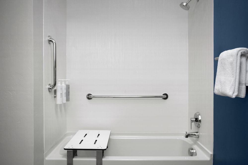 spark by hilton tucson airport