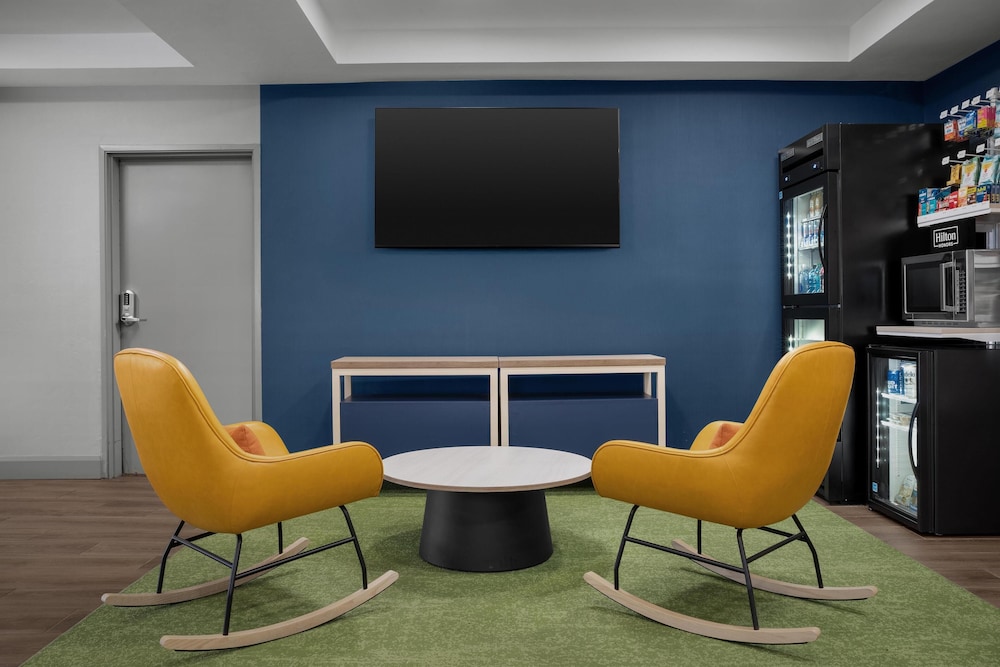 spark by hilton tucson airport