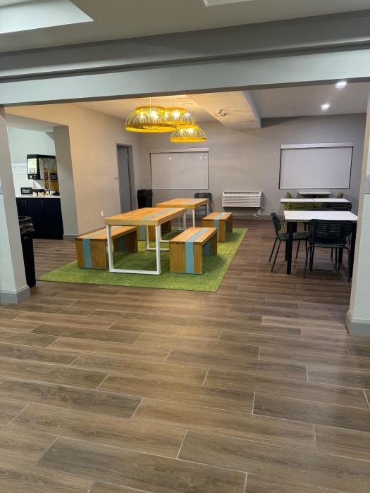 spark by hilton tucson airport