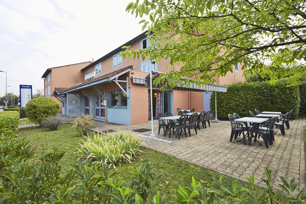kyriad lyon sud saint genis laval