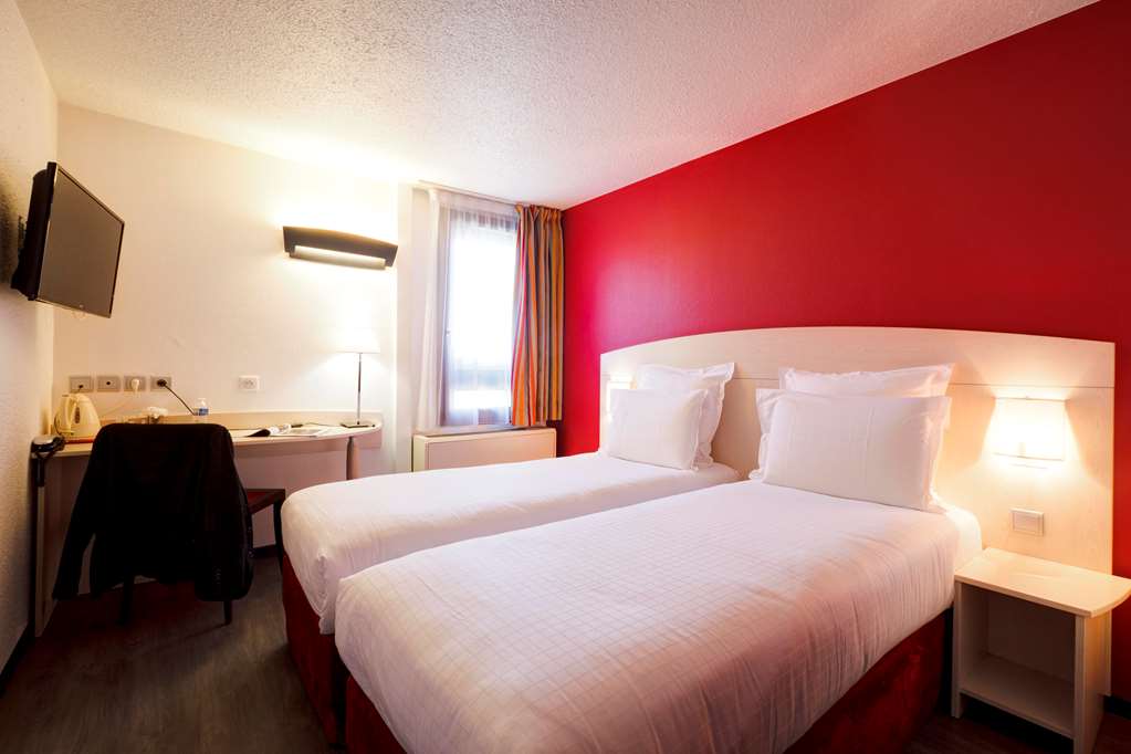 kyriad lyon sud saint genis laval