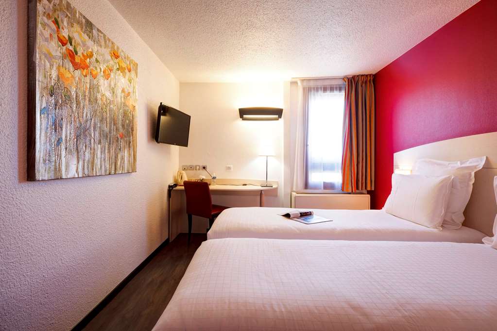 kyriad lyon sud saint genis laval