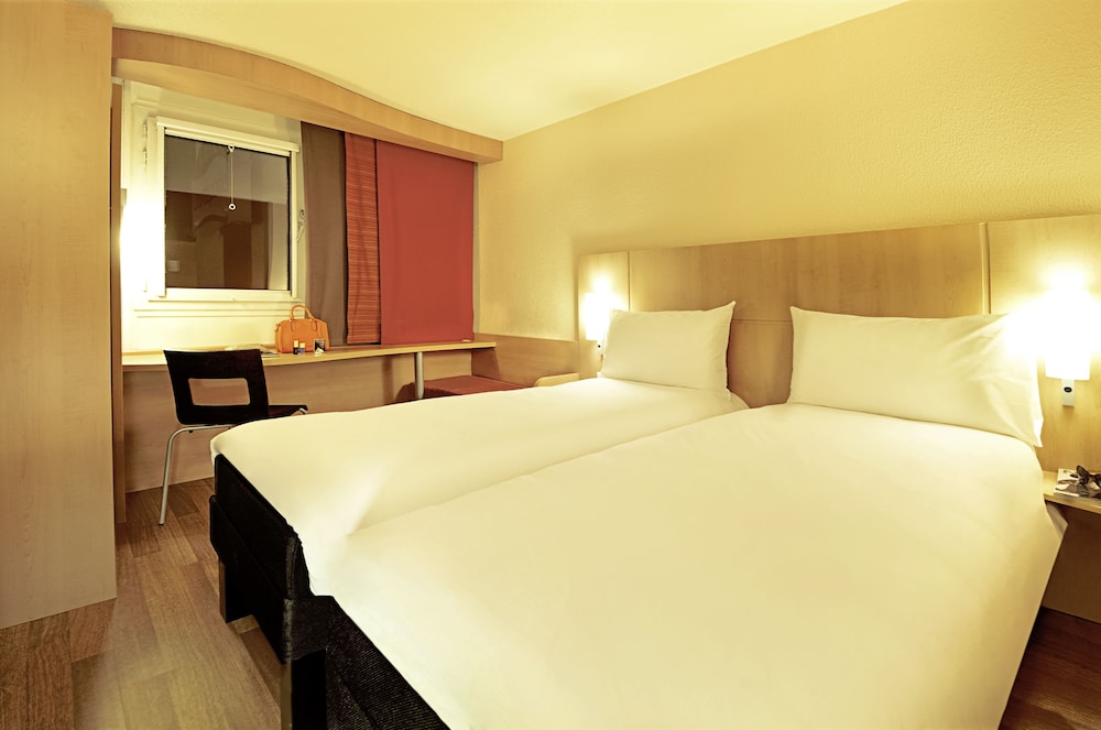 hotel ibis annecy centre vieille ville