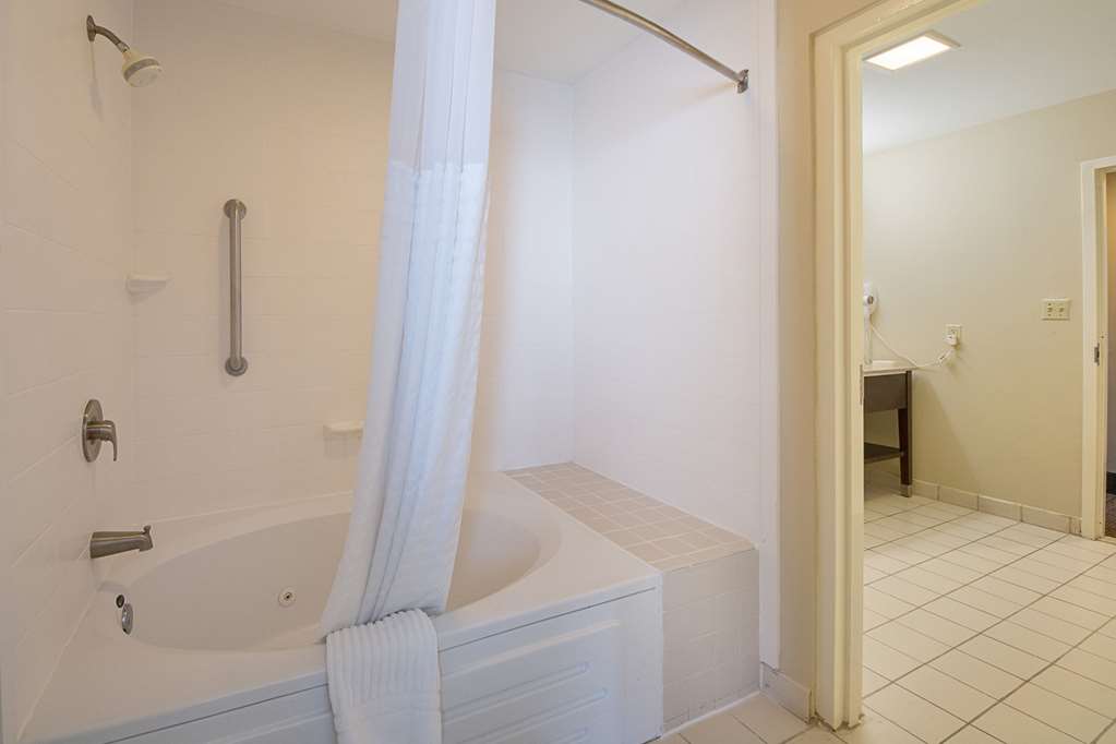 comfort suites beachside