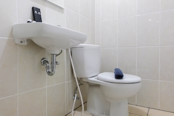 luxury and cozy studio m town apartment by travelio