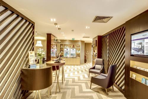 mercure paris arc de triomphe etoile