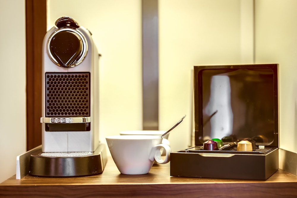 mercure paris arc de triomphe etoile