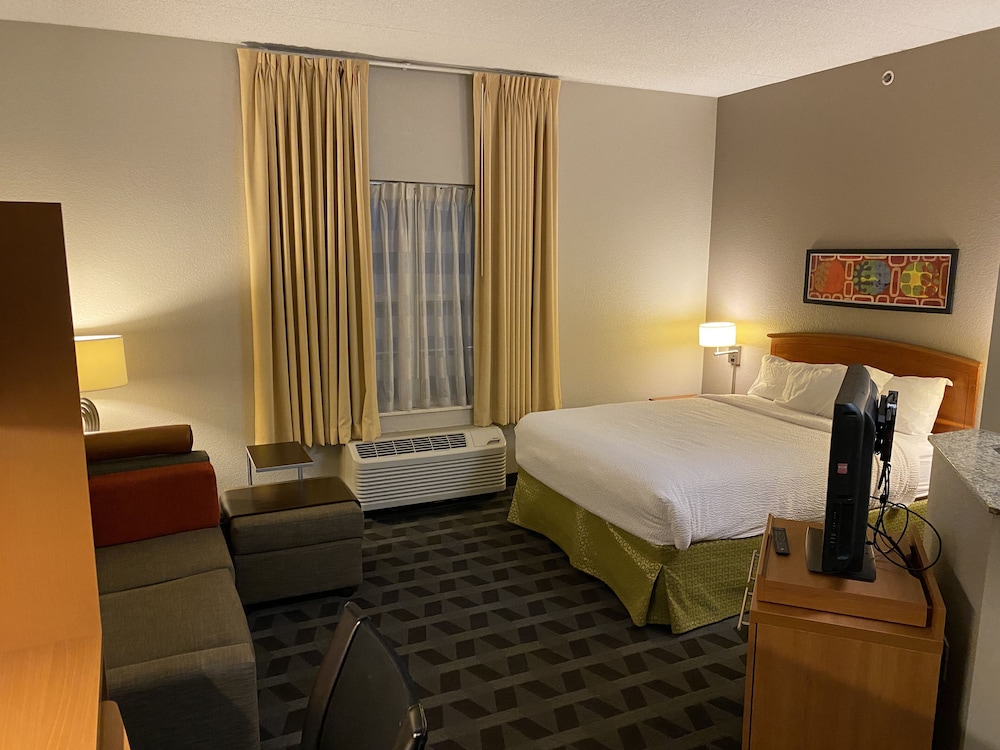 mainstay suites middleburg heights cleveland airport