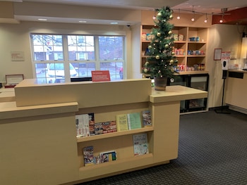 mainstay suites middleburg heights cleveland airport