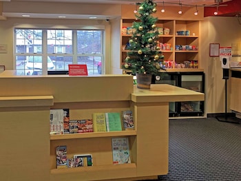 mainstay suites middleburg heights cleveland airport