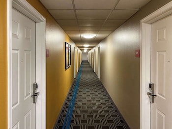 mainstay suites middleburg heights cleveland airport