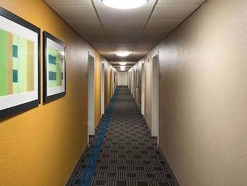 mainstay suites middleburg heights cleveland airport