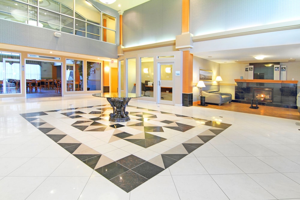 holiday inn express and suites calgary south macleod trail s