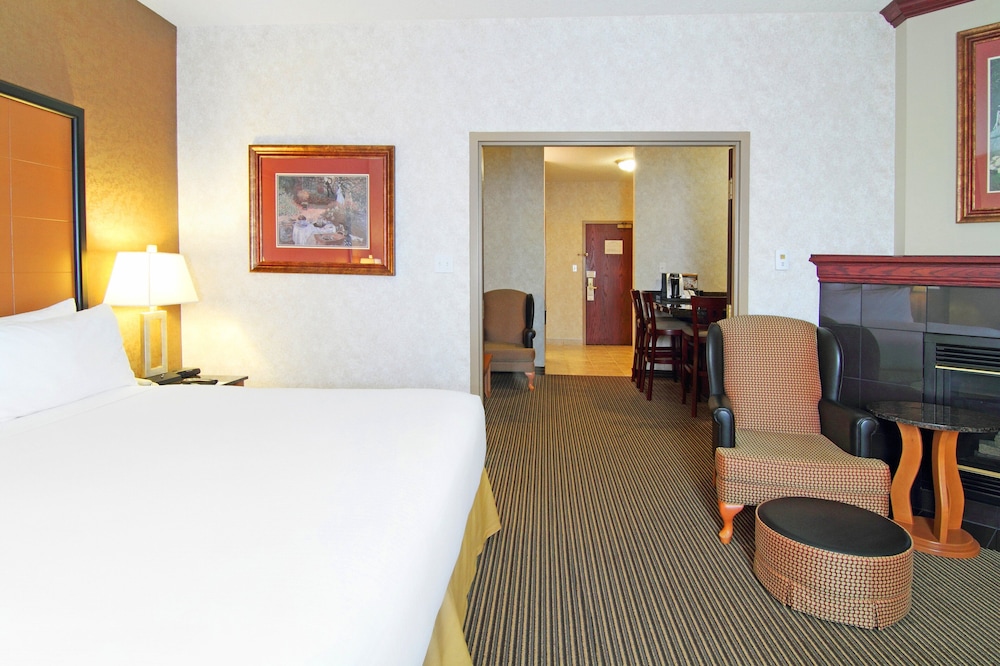 holiday inn express and suites calgary south macleod trail s