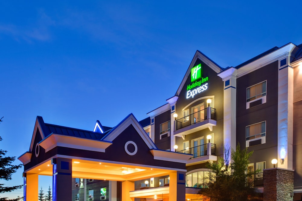 holiday inn express and suites calgary south macleod trail s