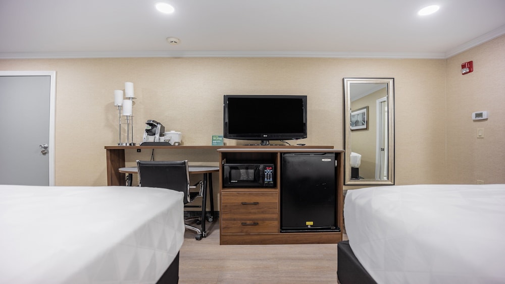 holiday inn plainview long island by ihg