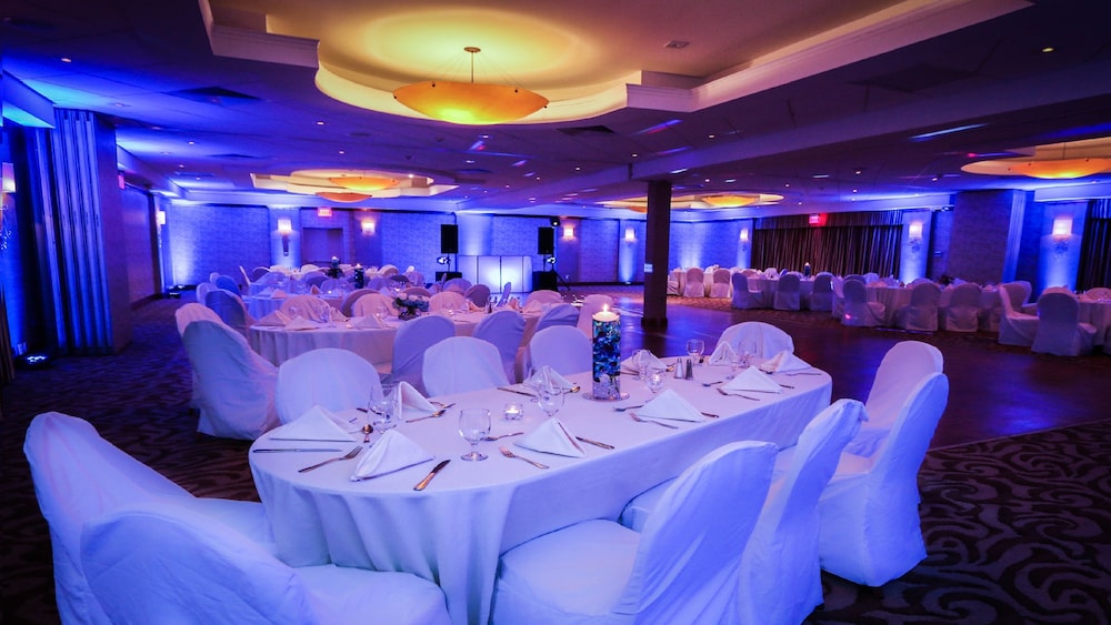 holiday inn plainview long island by ihg