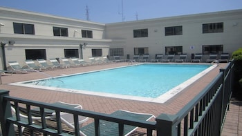 Holiday Inn Plainview-Long Island By Ihg,Long Island>>Commack,3 star