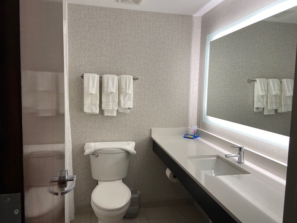 holiday inn express stony brook by ihg