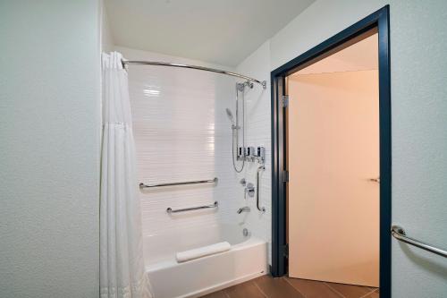 four points by sheraton cleveland eastlake