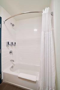 four points by sheraton cleveland eastlake