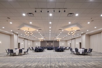 Four Points By Sheraton Cleveland-Eastlake,Eastlake>>Cleveland,3 star