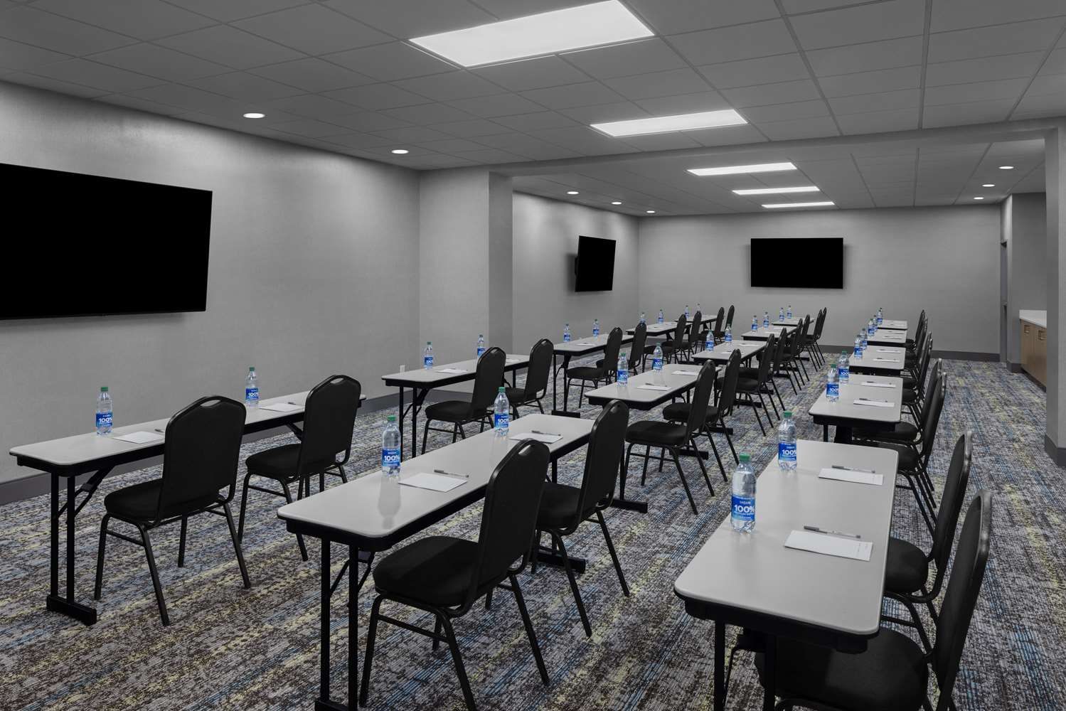 hampton inn cleveland downtown