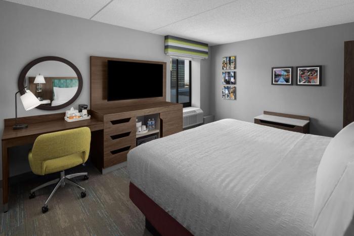 hampton inn cleveland downtown