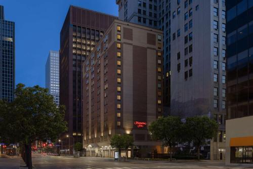 hampton inn cleveland downtown