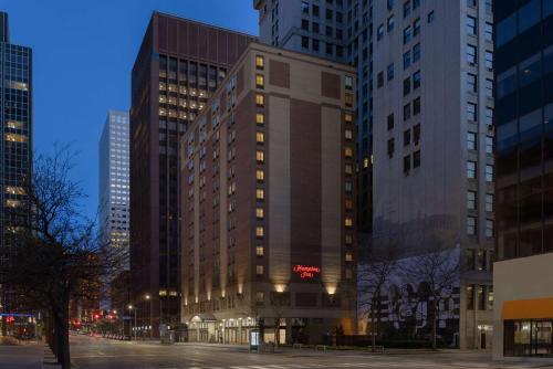 hampton inn cleveland downtown