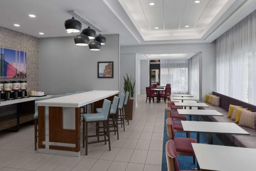 hampton inn cleveland downtown